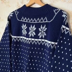 Vtg 70s Navy Nordic Ski Sweater | Snowflake Fair Isle | Chunky Knit | Size Large